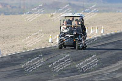 media/Oct-30-2025-Racers Edge (Thu) [[dabbdaf680]]/1-Around the Pits- Track Walk/